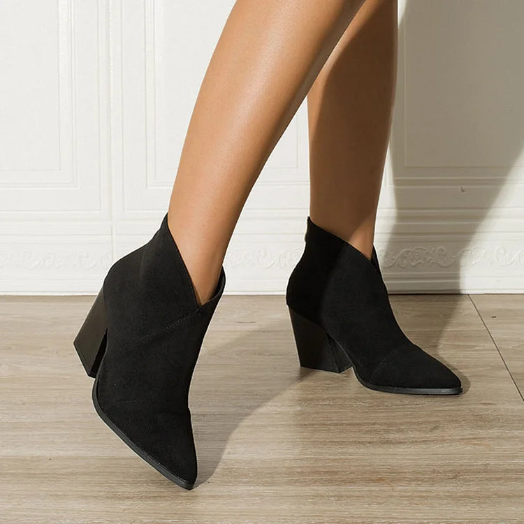 Emeryn™ | Pointed Ankle Boots