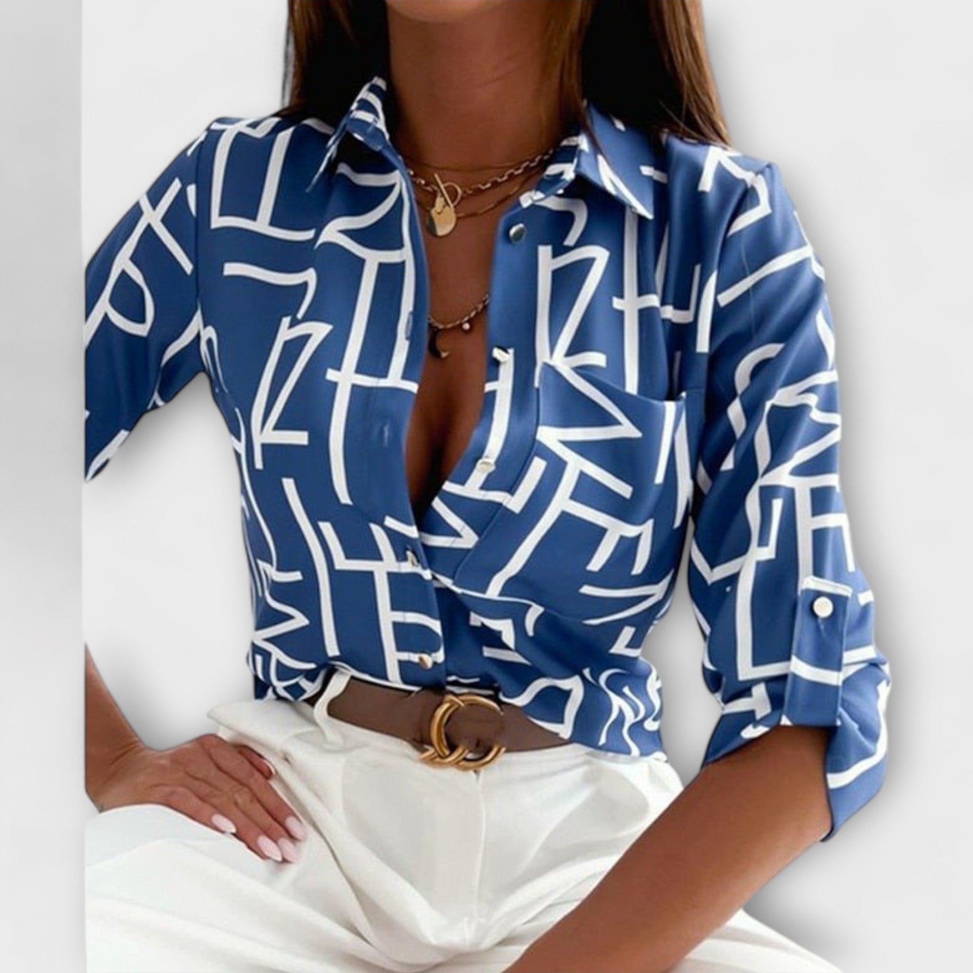 Rynelle – Shirt Blouse with Graphic Print and Retro Flair
