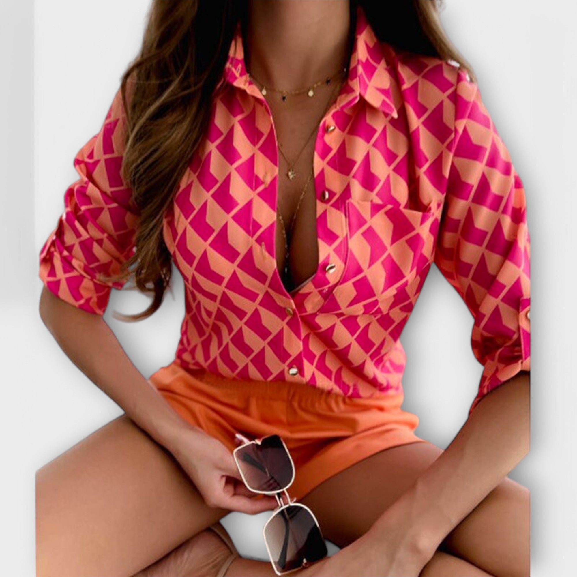 Rynelle – Shirt Blouse with Graphic Print and Retro Flair